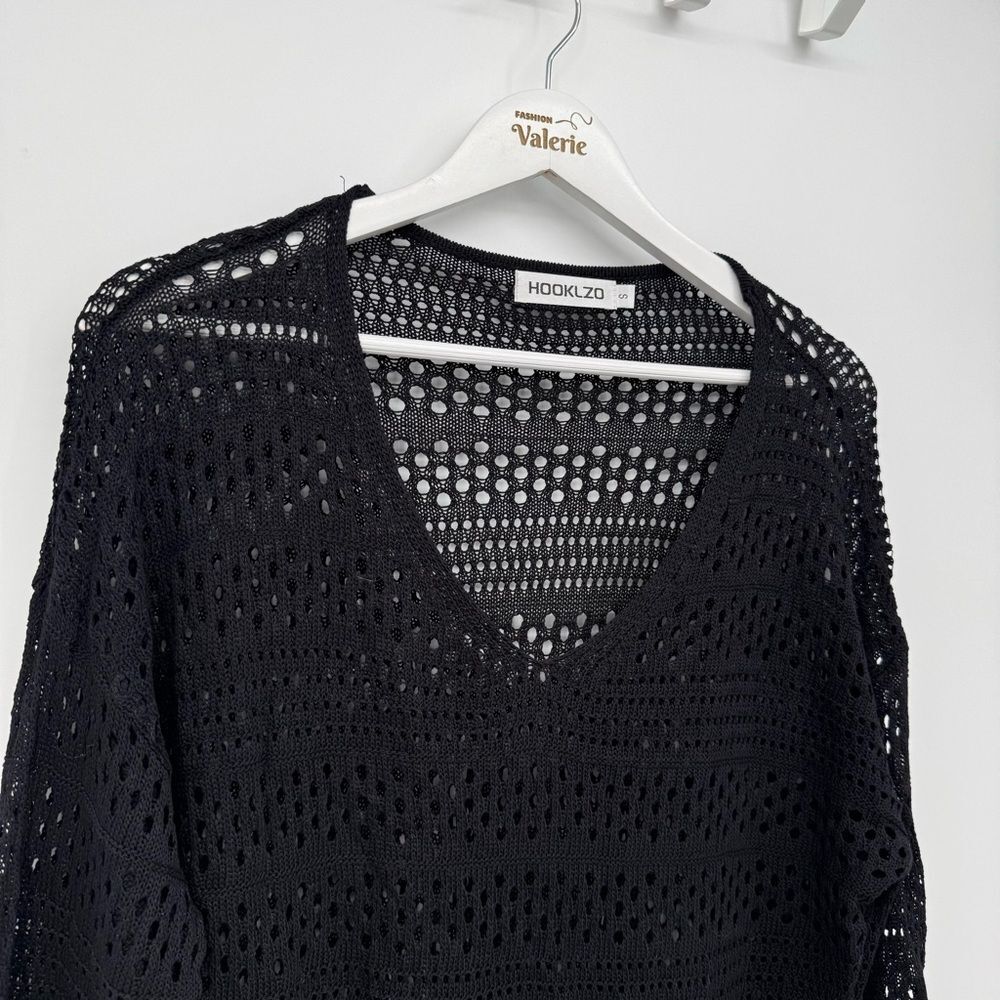 Hooklzo Black Knit Sheer V Neckline Sweater Top Size Small Festival Boho Viscose - Picture 2 of 8